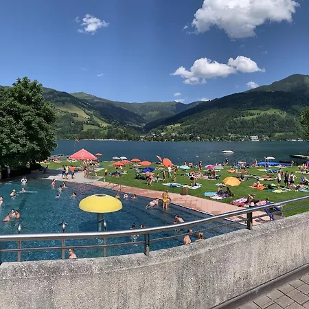 Haus Schmitten - Austrian Alpine Getaways *