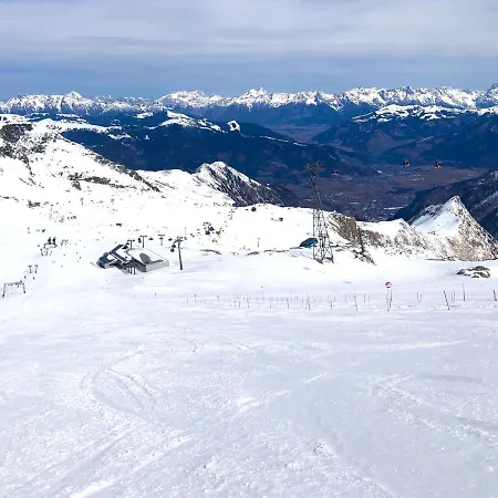 Haus Schmitten - Austrian Alpine Getaways *