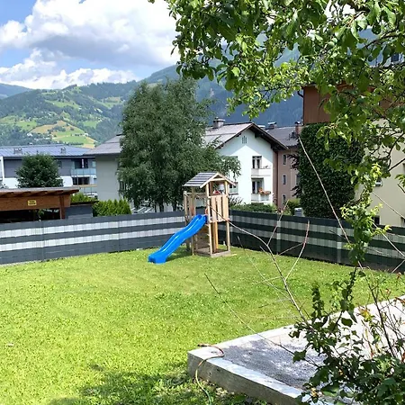 Apartment Haus Schmitten - Austrian Alpine Getaways