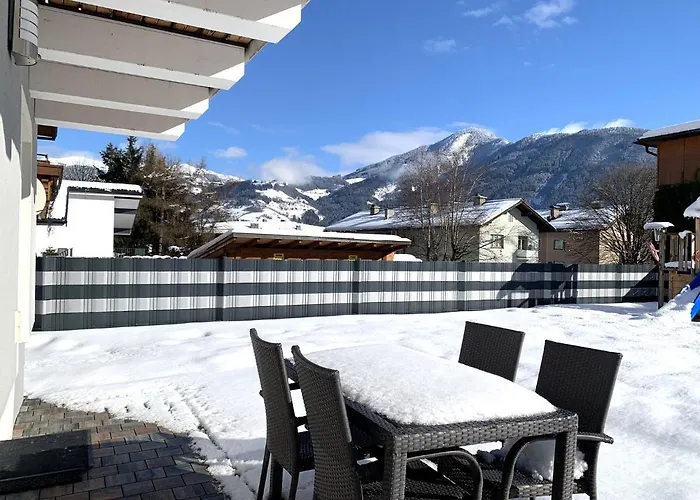 Haus Schmitten - Austrian Alpine Getaways *