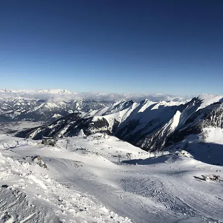 Apartament Haus Schmitten - Austrian Alpine Getaways *