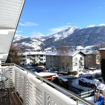 Haus Schmitten - Austrian Alpine Getaways Apartament *